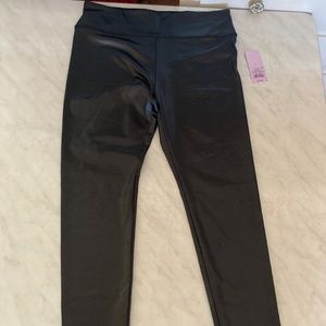 Black Women's High-Rise Leggings Wild Fable Size L